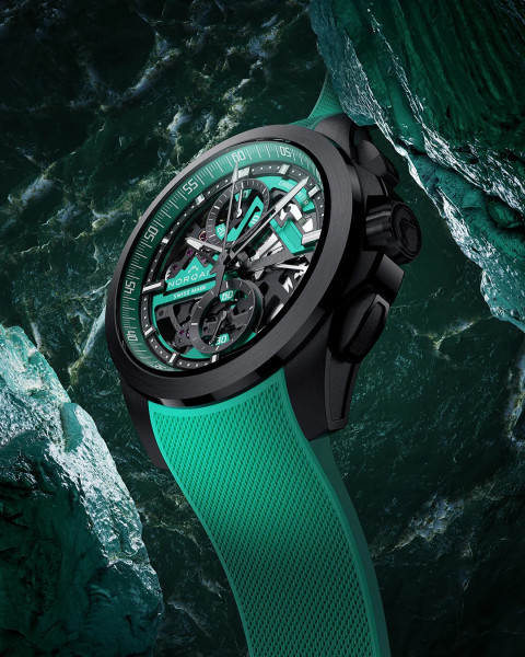 Часовник NORQAIN Independence Skeleton Chrono 42mm N3200.40T02.J01 – лимитирана серия 500 броя с гравиран гръб – classicwatches.bg