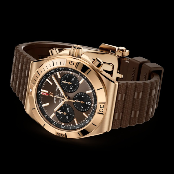 часовник breitling manufacture calibre 01 chronomat brown classicwatches.bg