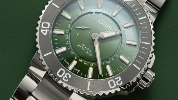 ORIS AQUIS DAT WATT LIMITED EDITION II 43.5MM MEN'S WATCH 743 7734 4197-SET