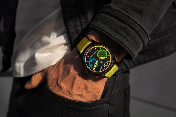 alexander shorokhoff karandash 2 black dial yellow hands