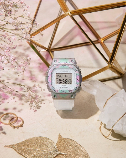 CASIO G-SHOCK S SIZE LIMITED EDITION GM-S5640GEM-7ER
