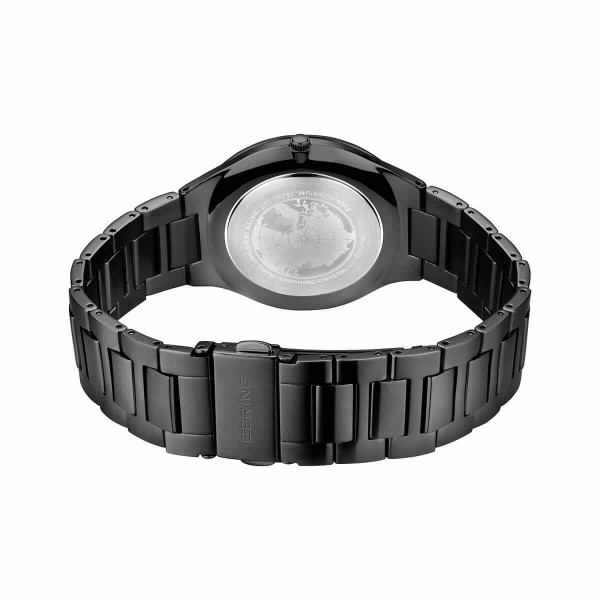 Мъжки часовник Bering Titanium 15240-727
