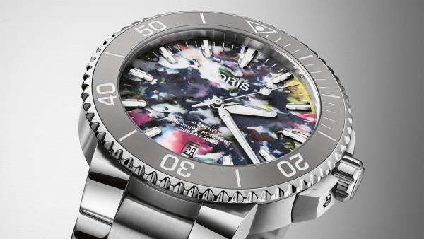 ORIS AQUIS DATE 36.5MM LADIES WATCH 733 7770 4150 - Set