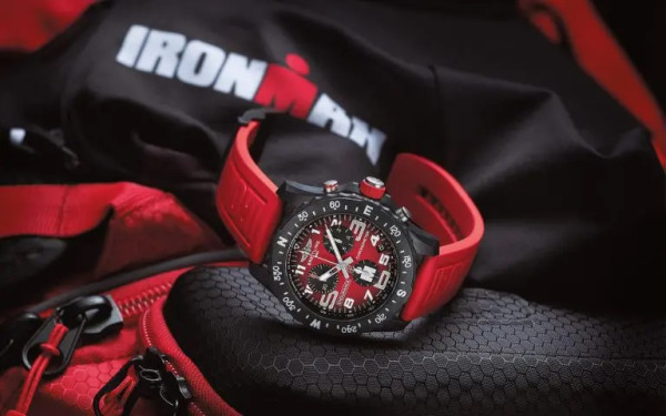 BREITLING ENDURANCE PRO IRONMAN®  44 X823109A1K1S1