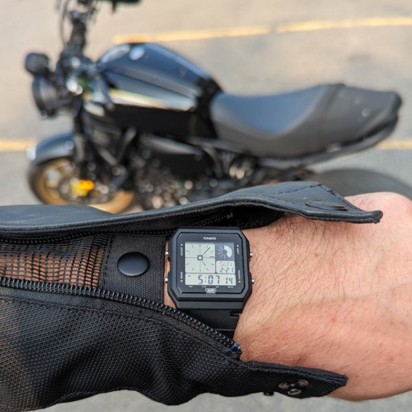 ClassicWatches.bg CASIO LF-20W-1AEF снимка

