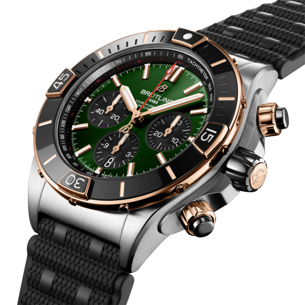 мъжки часовник автоматичен breitling-super-chronomat-b01-44-ub0136251l1s1-front-view-classicwatches  