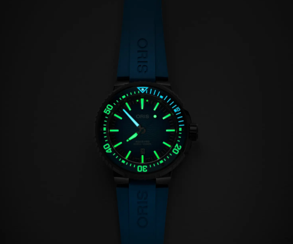 ЧАСОВНИК ORIS AQUIS PRO 1000М 49.5 ММ 01 733 7801 7255-SET