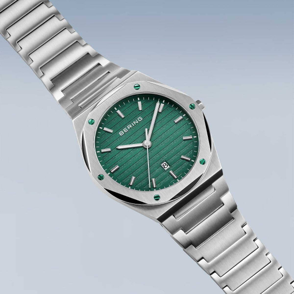 Часовник Bering 19742-708