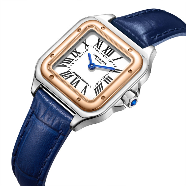 LC08191.539 – бял дисплей със сини стрелки и римски цифри