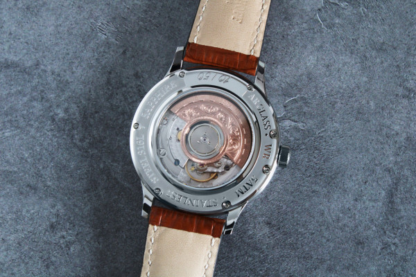 Emotio Uno AS.EM01-1 с ръчно гравиран механизъм SW300 – classicwatches.bg