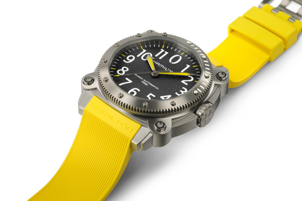 HAMILTON KHAKI NAVI BELOWZERO AUTO TITANIUM 46MM H78.535.380