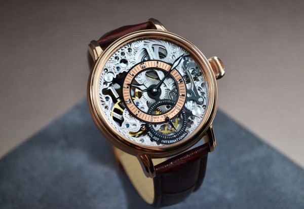 POLJOT INTERNATIONAL QUEEN VICTORIA 43MM LIMITED EDITION 300 3620.1940673