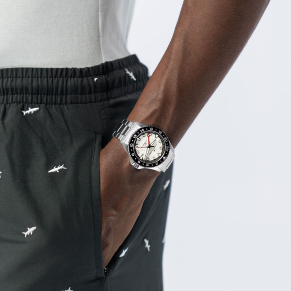 ЧАСОВНИК HAMILTON KHAKI NAVY SCUBA GMT`43 ММ H82555150 