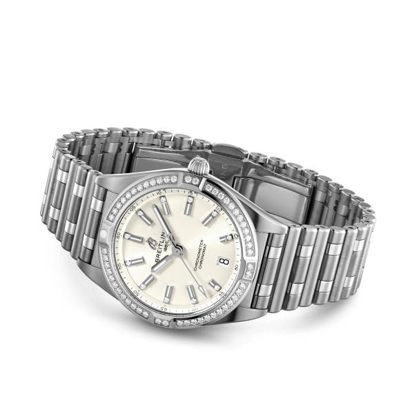 BREITLING CHRONOMAT 32 A77310591A1A1