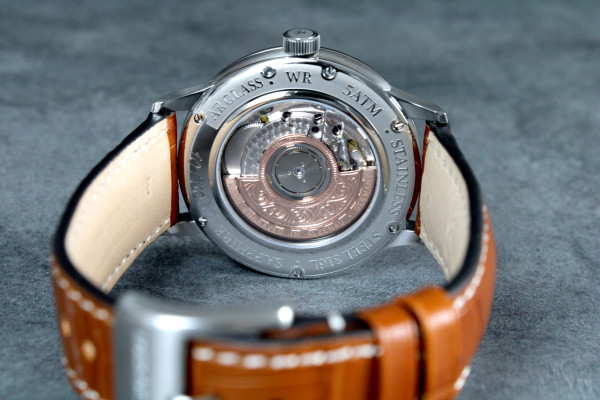 Emotio Uno AS.EM01-1 с ръчно гравиран механизъм SW300 – classicwatches.bg