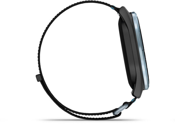 Garmin Approach® J1 GPS смарт часовник с Cloud Blue алуминиев безел и Black/Azure Comfortfit каишка 010-03898-00