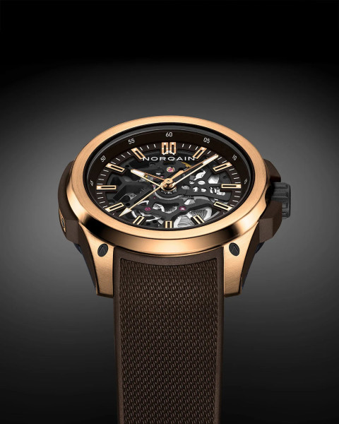 Часовник NORQAIN N3000.07G04.N01 Wild ONE Skeleton 42mm Gold със скелетон циферблат – classicwatches.bg