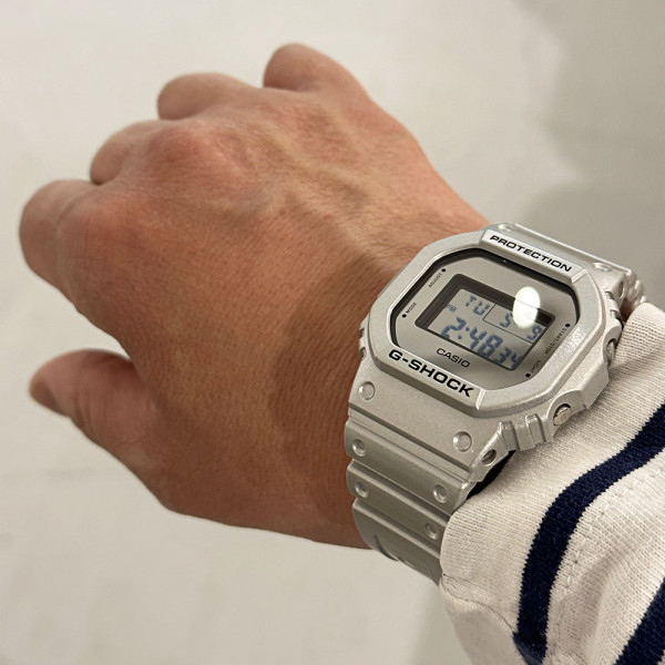 CASIO G-SCHOCK DW-5600FF-8ER