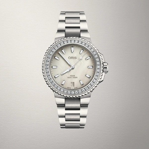 ЧАСОВНИК ORIS AQUIS DATE  36.5 ММ 733 7792 4956-07 8 19 05P 