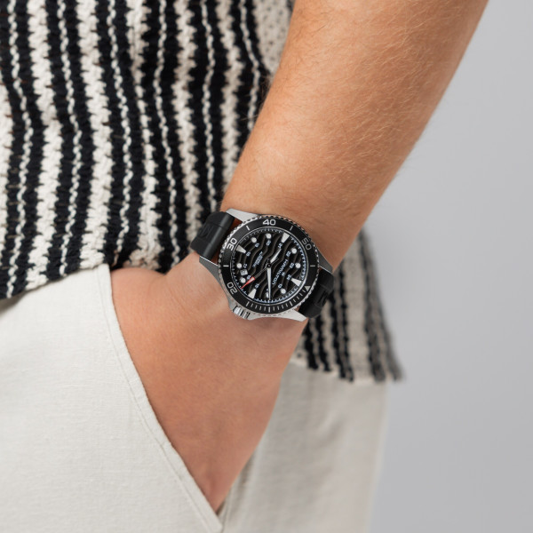 Hamilton Khaki Navy Scuba Auto H82415330