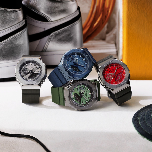 CASIO G-SHOCK GM-2100N-2AER
