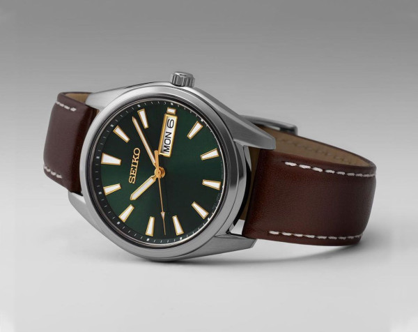 SEIKO CLASSIC 40MM MEN'S WATCH SUR449P1