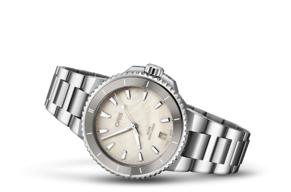 ORIS AQUIS DATE 36.5MM 733 7792 4151-07 8 19 05P