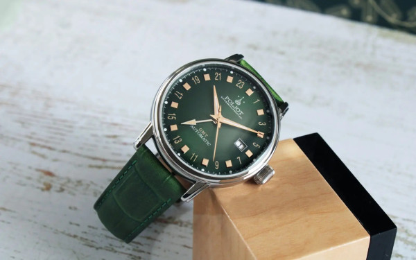 Часовник Poljot International 34NH.4200113 със стоманен корпус – classicwatches.bg