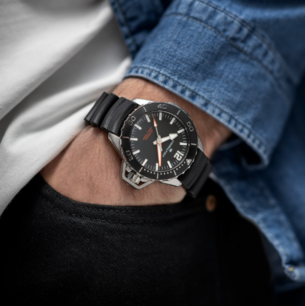 мъжки часовник Hamilton Khaki Navy Frogman 46 мм – ClassicWatches.bg1