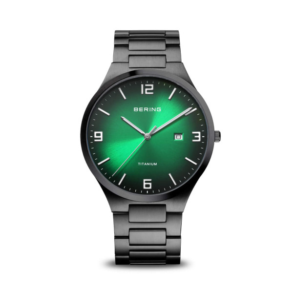 Мъжки часовник Bering Titanium 15240-728