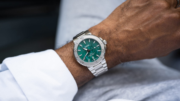 ORIS AQUIS DIVING X BRACENET  DATE AUTOMATIC 43.5MM MEN'S WATCH 01 733 7730 4137 07 8 24 05PEB