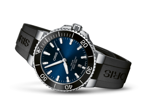 ORIS AQUIS DATE 41.5MM 733 7766 4135-07 4 22 64FC