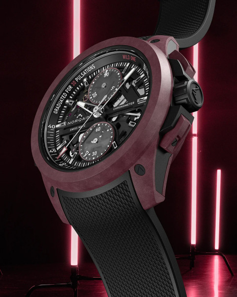 часовник norqain wild one flyback хронограф скелетонизиран циферблат classicwatches.bg