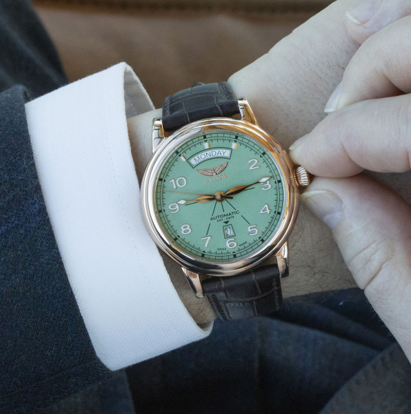 Aviator Douglas Day-Date V.3.44.2.404.4