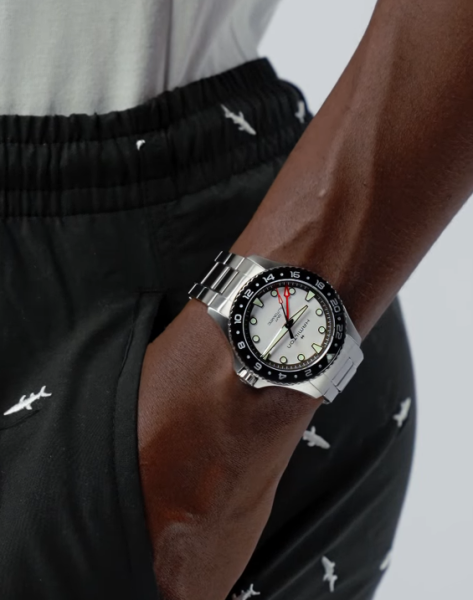 ЧАСОВНИК HAMILTON KHAKI NAVY SCUBA GMT`43 ММ H82555150 