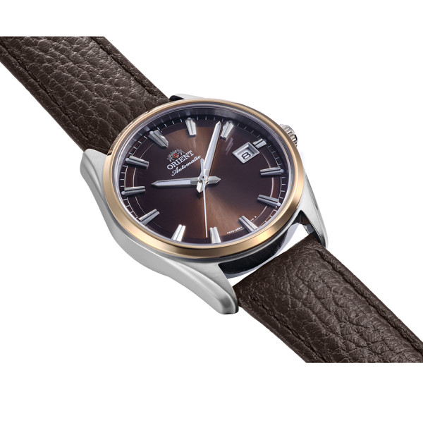 Orient RA-AC0R03Y часовник със сапфир-кристал и дата ClassicWatches.bg