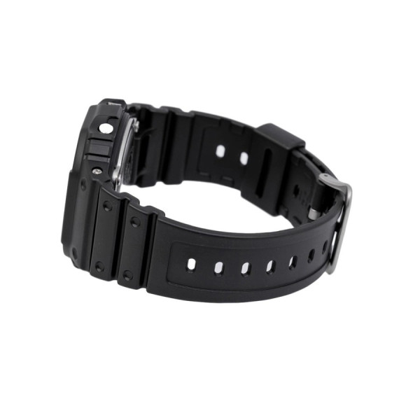 Casio G-SHOCK DW-5600BB-1ER изцяло черен модел