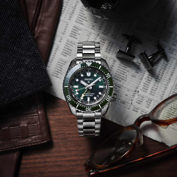 SEIKO PROSPEX MARINE GREEN GMT 42MM SPB381J1