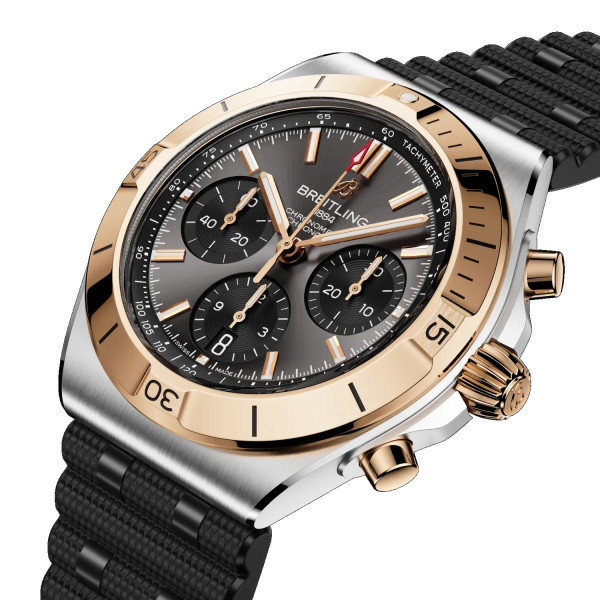 часовник breitling chronomat розово злато черна гумена каишка classicwatches.bg