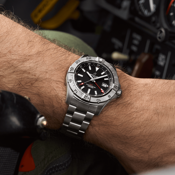 BREITLING AVENGER AUTOMATIC GMT 44 MEN'S WATCH A32320101B1A1