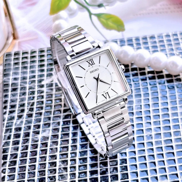Seiko SWR111P1 женски часовник страничен изглед, минерал-кристал и квадратен корпус – classicwatches.bg