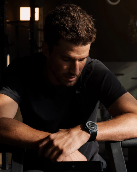 Часовник NORQAIN Wild ONE Skeleton N3000.07Q42.B18 с интегрирана черна каишка – classicwatches.bg