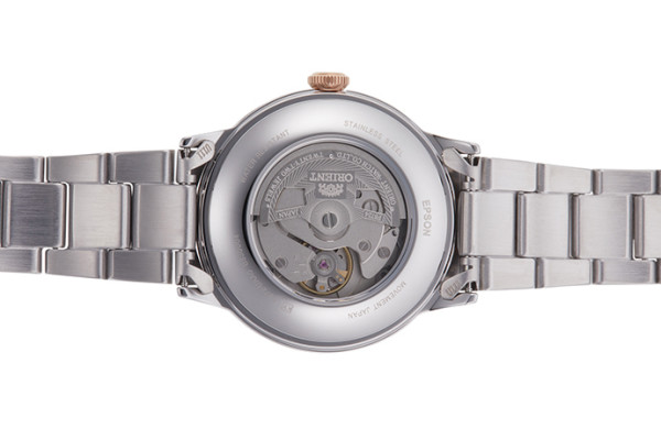 Часовник Orient Bambino RA-AC0004S – елегантен автоматичен модел с класически дизайн и двуцветно покритие – оригинален от ClassicWatches.bg