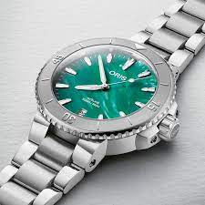 ORIS AQUIS DATE X BRACENET 36.5MM 733 7770 4137 07 8 18 05P