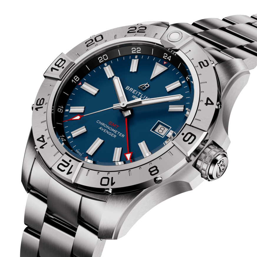 Breitling Avenger Automatic GMT 44 A32320101C1A1