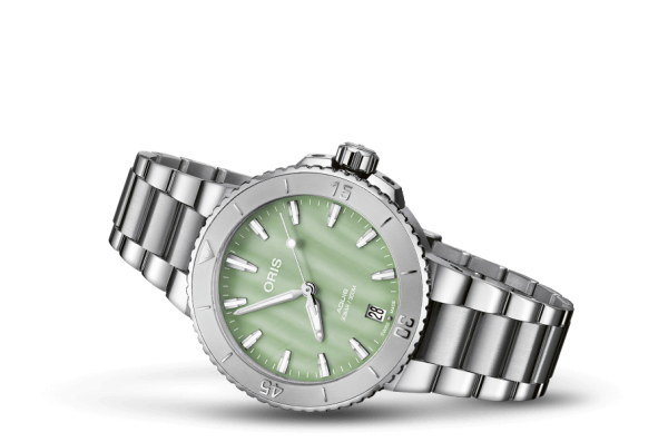 ORIS AQUIS DATE 36.5MM 733 7770 4157-07 8 18 05P