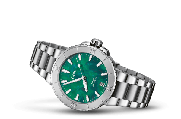ORIS AQUIS DATE X BRACENET 36.5MM 733 7770 4137 07 8 18 05P