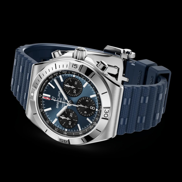 часовник breitling chronomat automatic chronograph blue dial classicwatches.bg