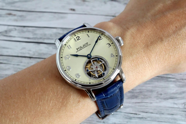 мъжки часовник турбийон poljot-international-3400.T-XVIII-CS-on-wrist-classicwatches