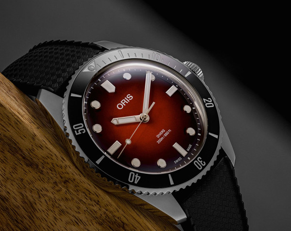 Oris X Redbar Limited Edition II 733 7795 4018-SET